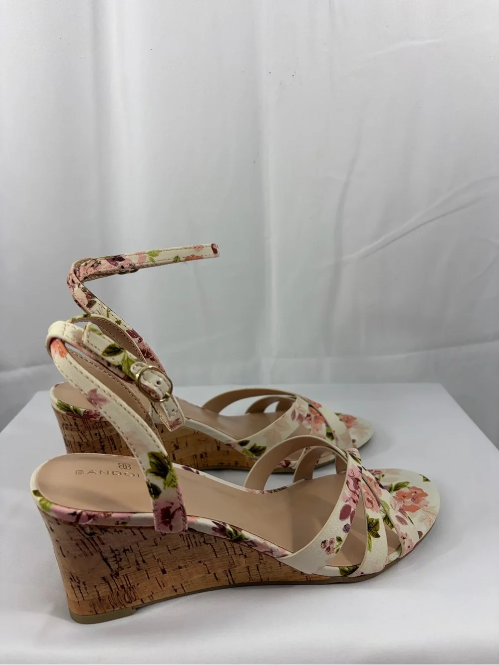 NWT Bandolino Women’s Size 7 Cream Pink Floral Ankle-Strap Wedge Heels